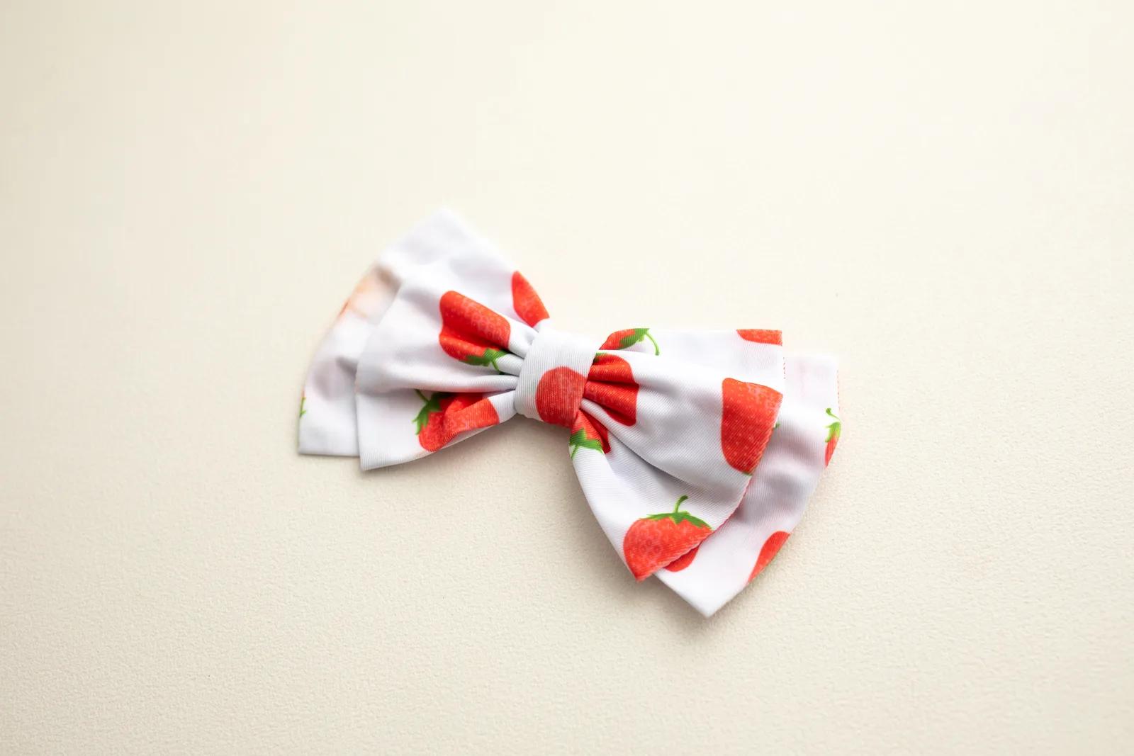 Strawberry Clip Bow — Strawberry collection